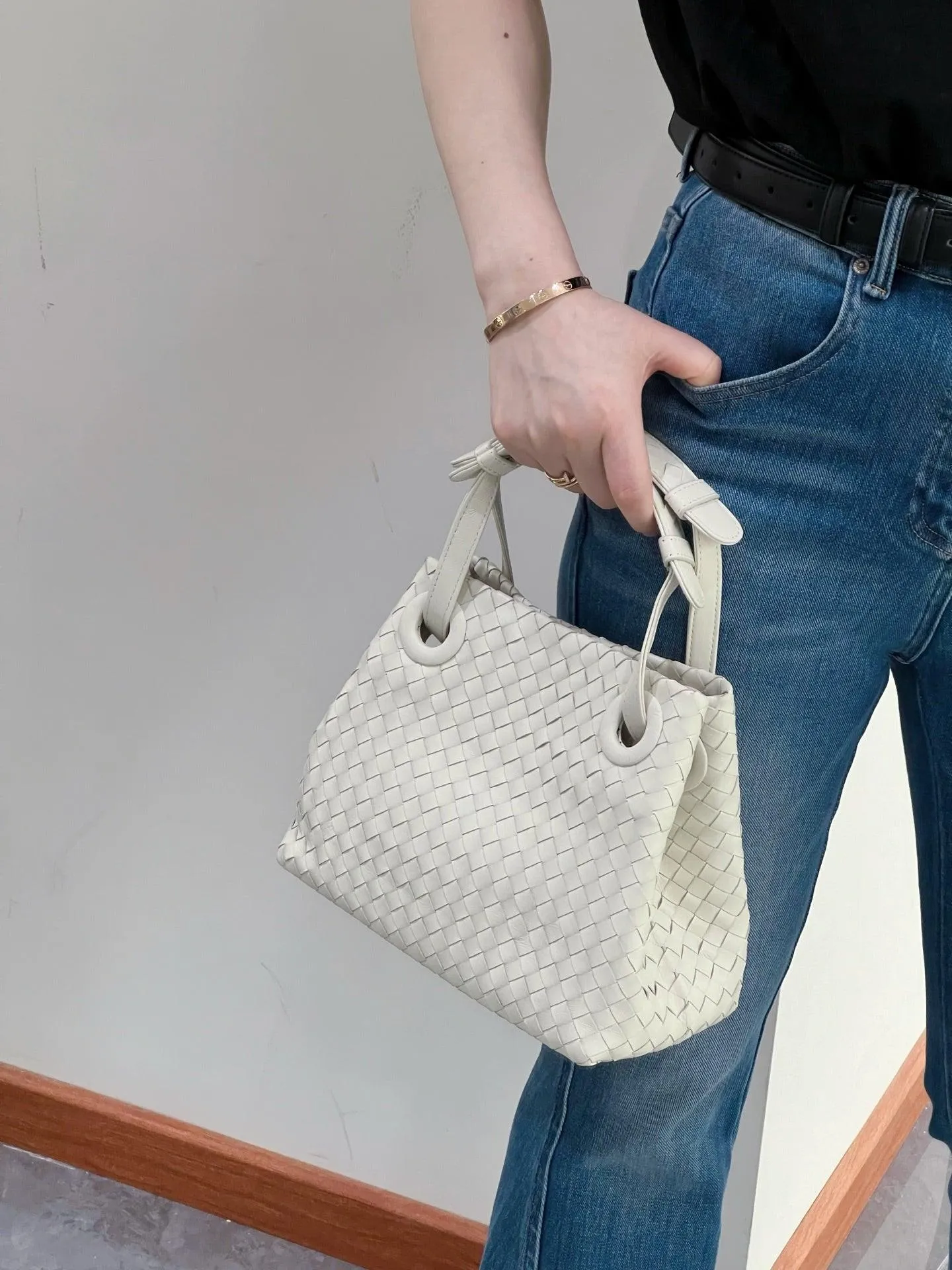 Luxury Handwoven Lambskin Leather Shoulder Bag, Soft Leather Versatile Top Handle & Underarm Design for Women