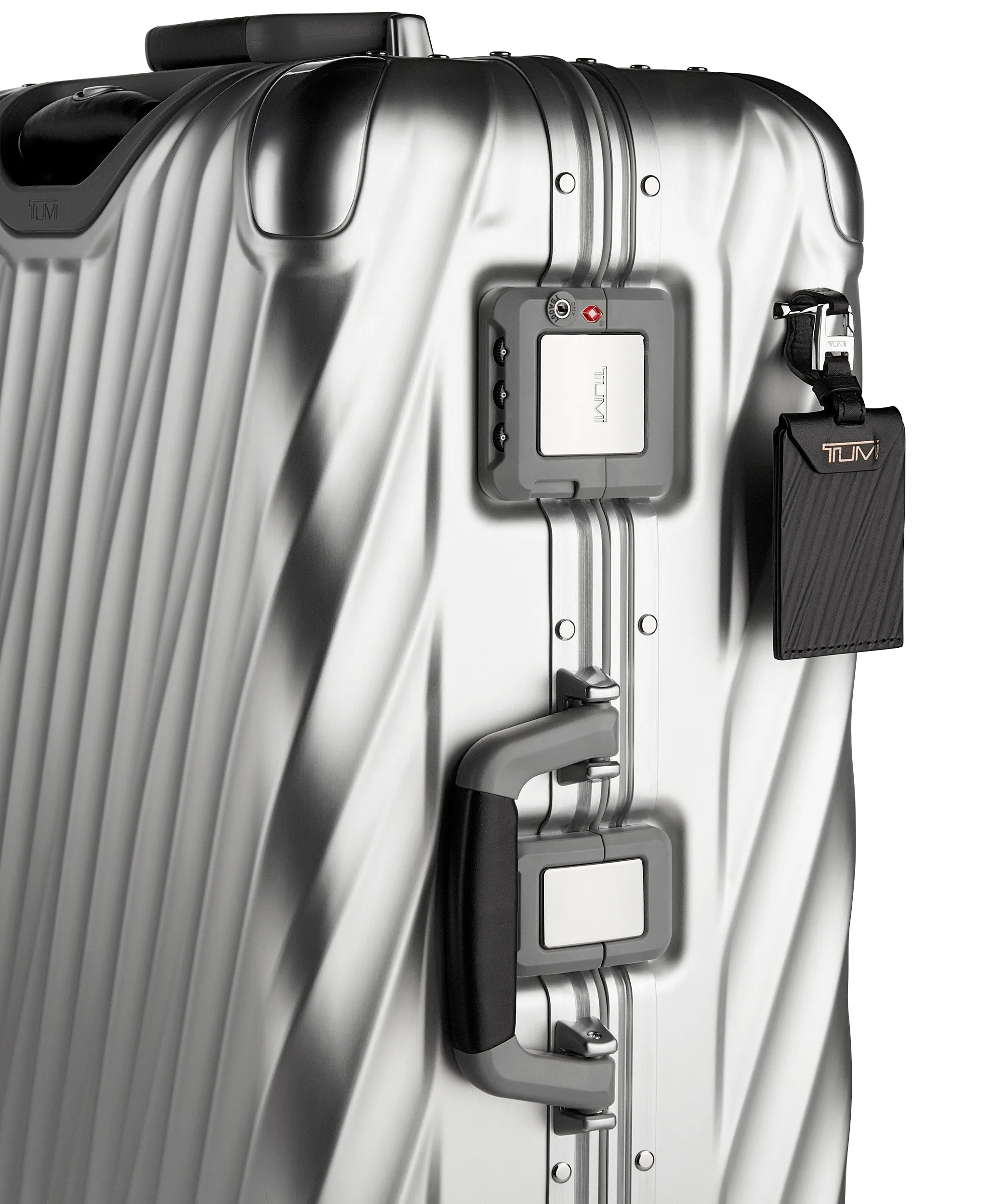 TUMI 19 Degree Aluminum Short Trip Packing