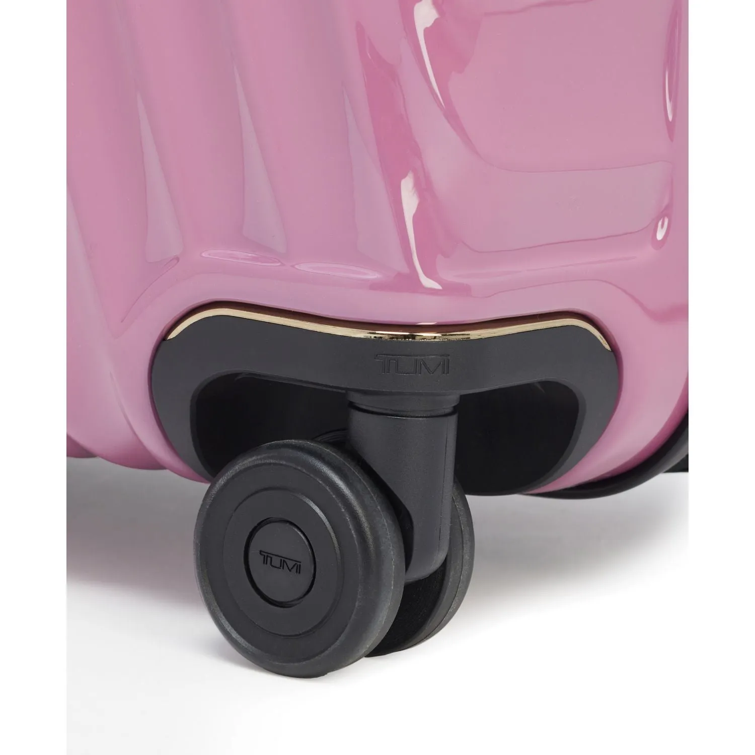 Tumi 19 Degree Extended Trip Expandable 4-Wheel Packing Case