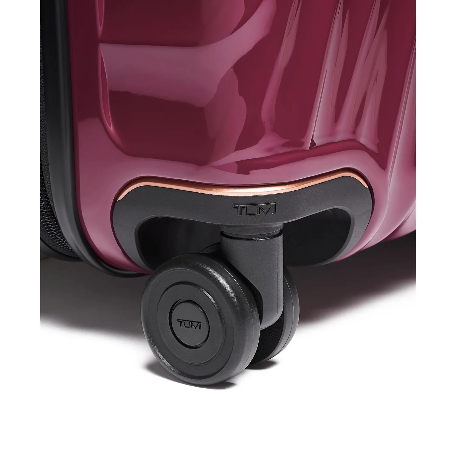 Tumi 19 Degree Extended Trip Expandable 4-Wheel Packing Case